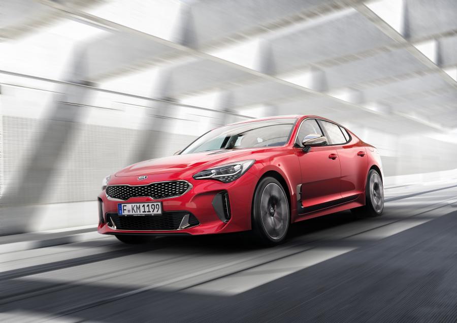  Kia Stinger GT (CK) 2017 года  (WW) (фото 4 из 106)